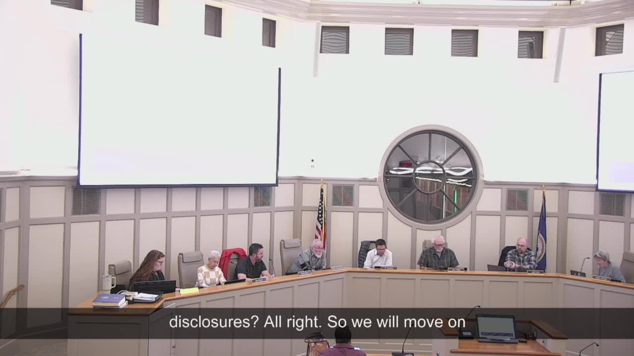 Leesburg BAR defers review of L‑shaped mixed‑use proposal at 211 S. King and 4–6 S. Street SW after height, parking and easement concerns