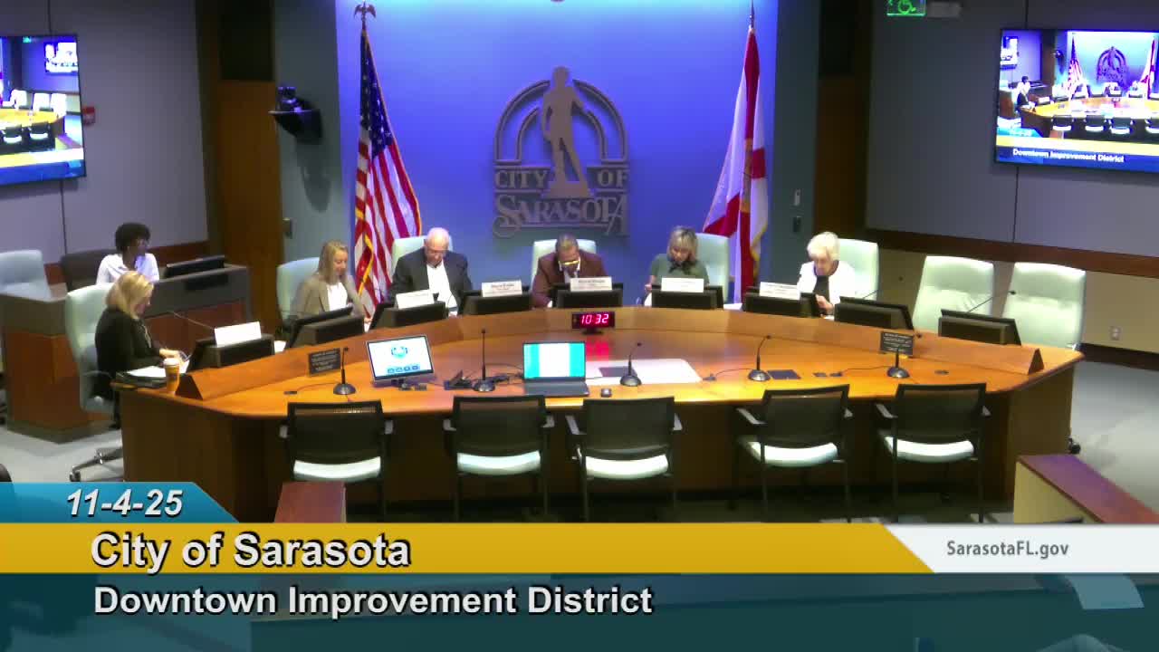 Board amends proposed ordinance to let district set incentive-grant policy, avoids fixed cap