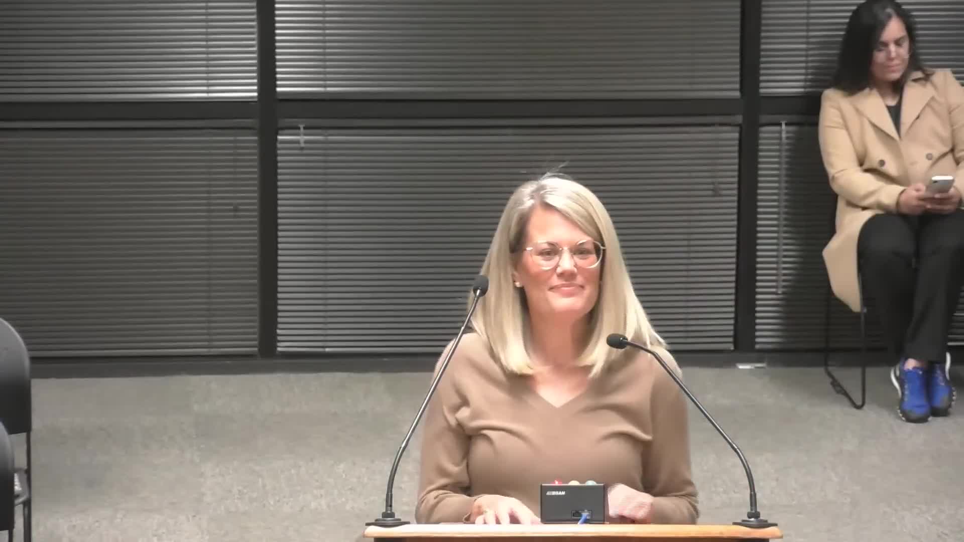 Root PTA urges district to ease teacher burden from state book-inventory directive