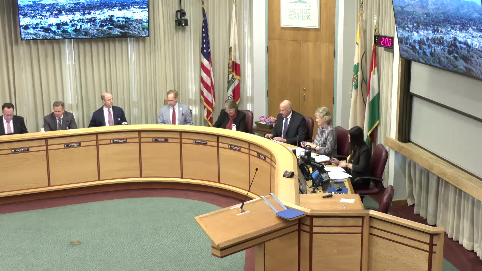 Walnut Creek mayor opens Nov. 4 special meeting for commission interviews, then adjourns