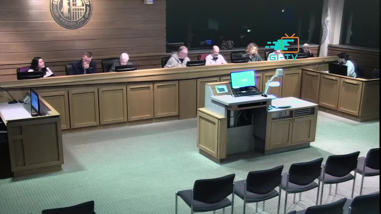 Grosse Ile committee reviews open-space encroachment cases, explores enforcement and a possible millage