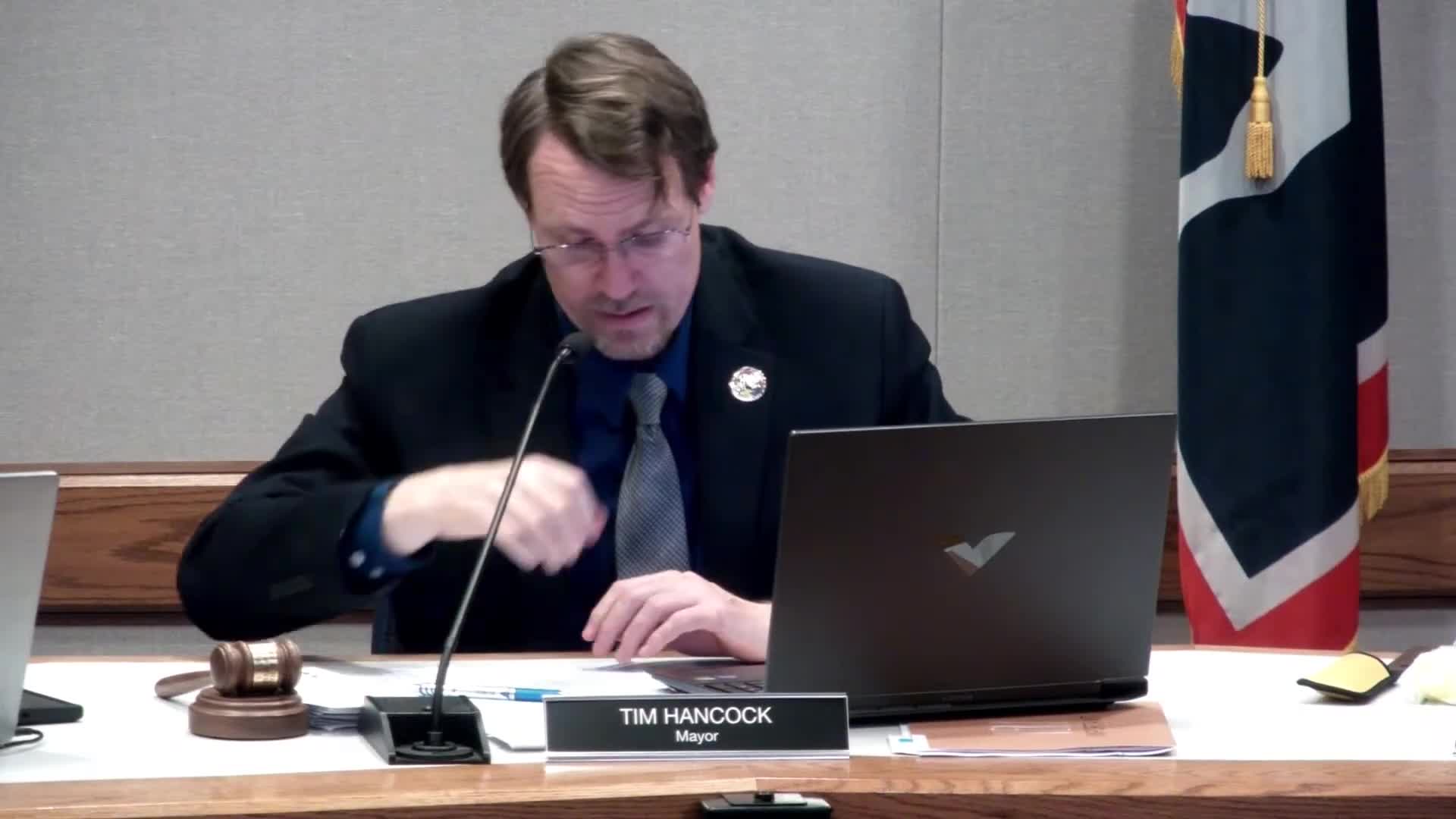 Riverton resident pleads for cleanup of foreclosed property; city outlines eviction and abatement limits