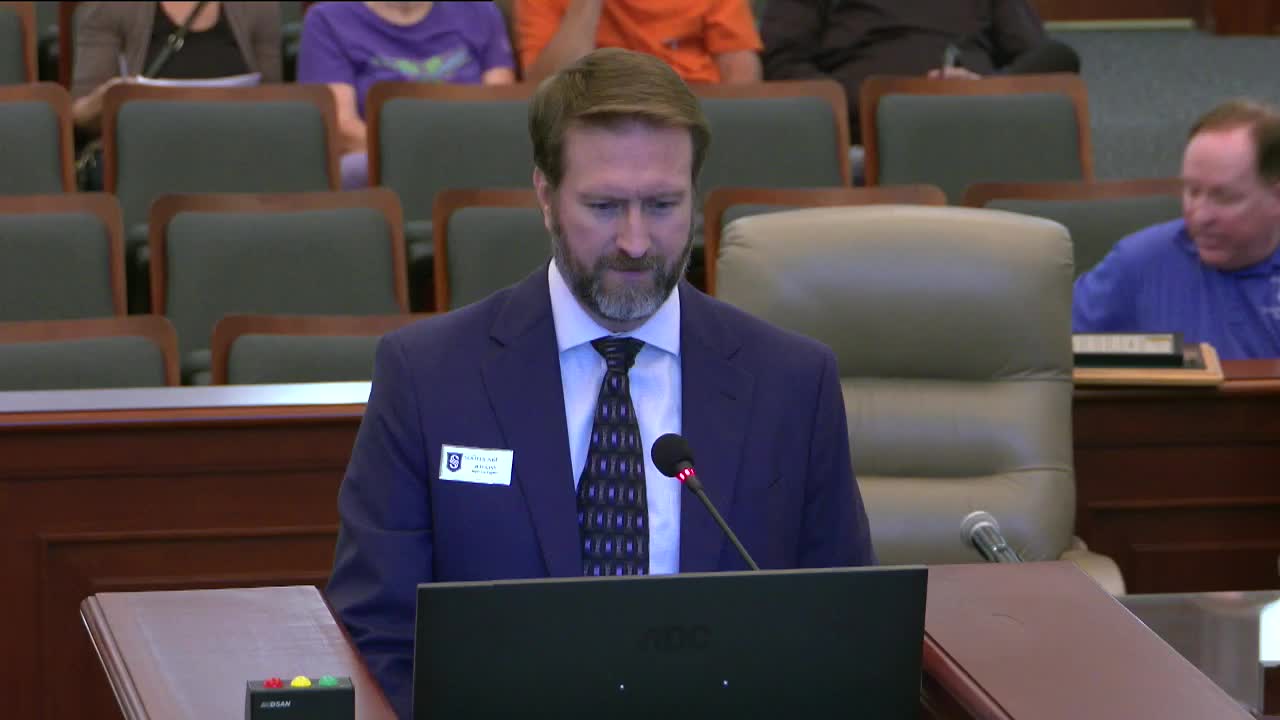 Southlake council hears monthslong debate over North Carroll/Lakewood intersection; favors modified design, asks for more study on signal option