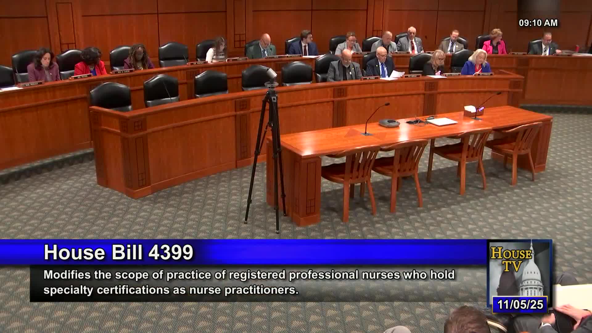 Panel adopts substitute expanding nurse practitioner pathway, refers bill to Rules (12-1)