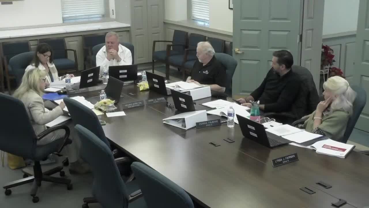 Board discusses superintendent pay, benefits and search timeline; proposes $185K–$225K range