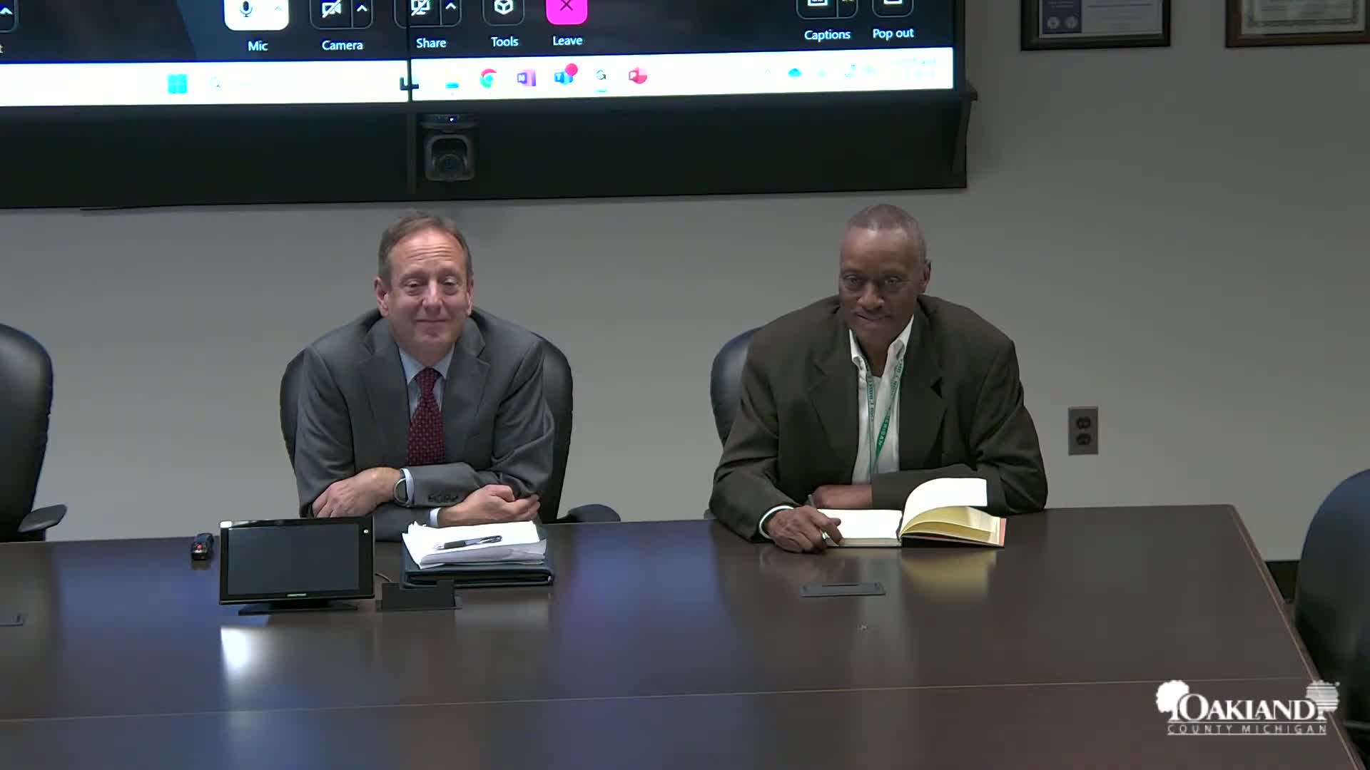 Commissioners approve 2026 SMART service agreement and extend veterans transit program