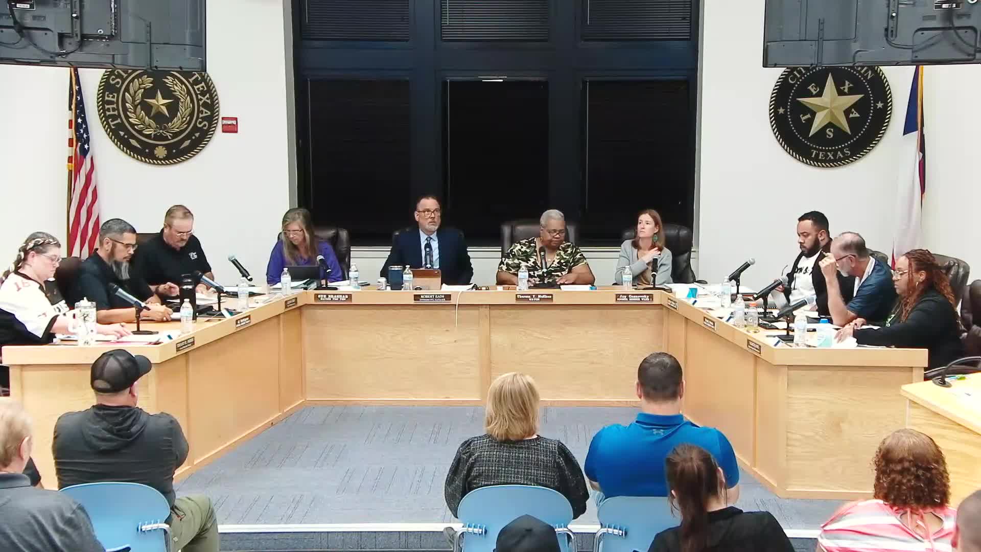 Elgin council hears audit findings showing repeated internal-control gaps; staff outline plan for monthly reports and reconciliations