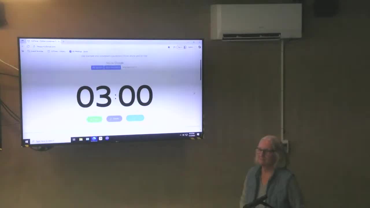 Residents press Curry County commissioners on legal fees, consultants and a missed grant