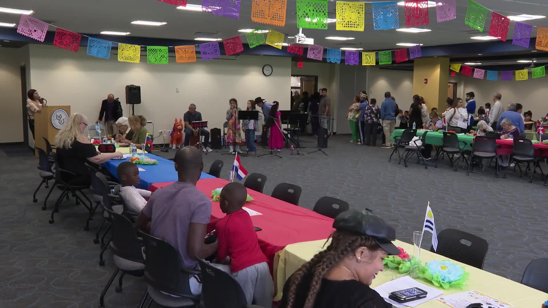 Hoffman Estates Hispanic Heritage Fiesta features student choir, food and international dance troupes