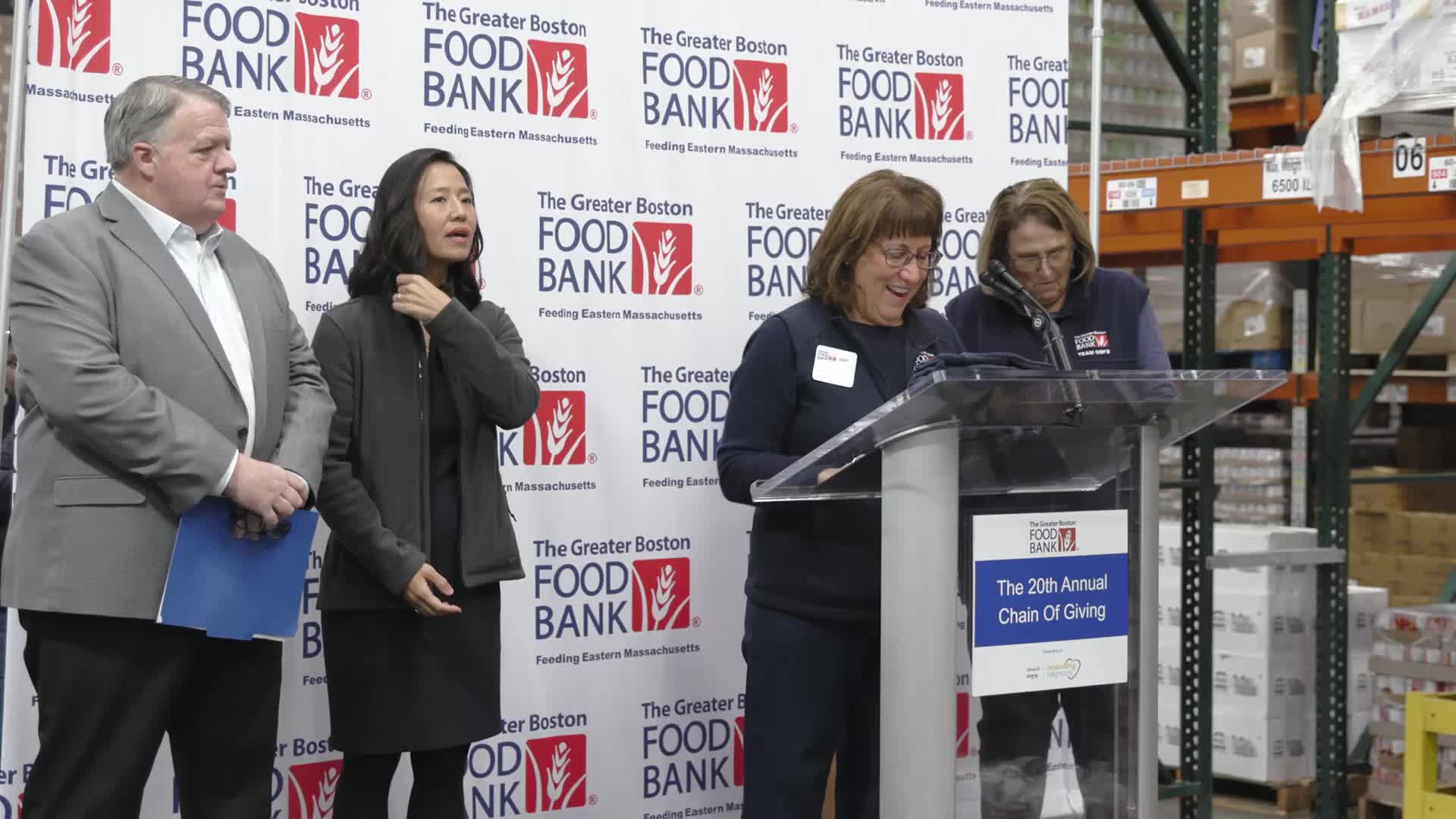 Massachusetts leaders, grocers and volunteers mobilize at Greater Boston Food Bank as SNAP aid delays deepen
