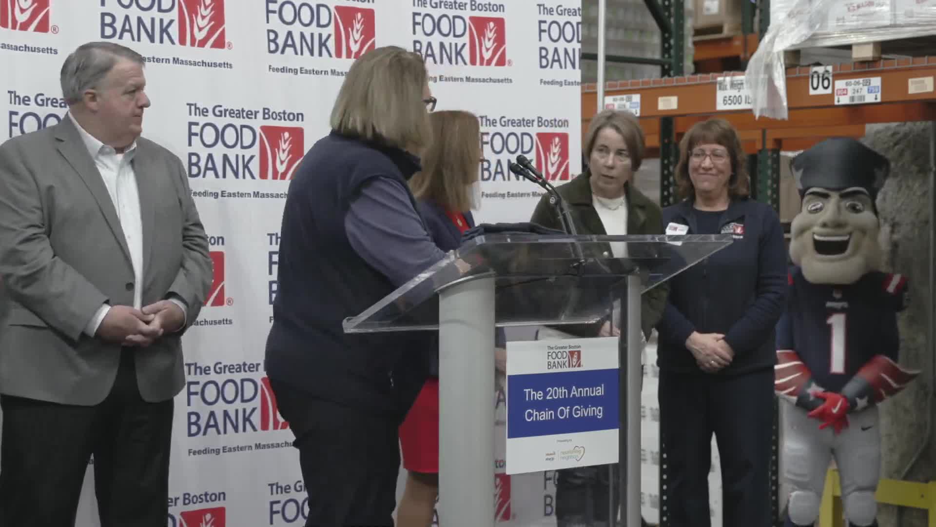 Mass. governor calls federal SNAP funding cutoff 'unconscionable,' urges donations and volunteers