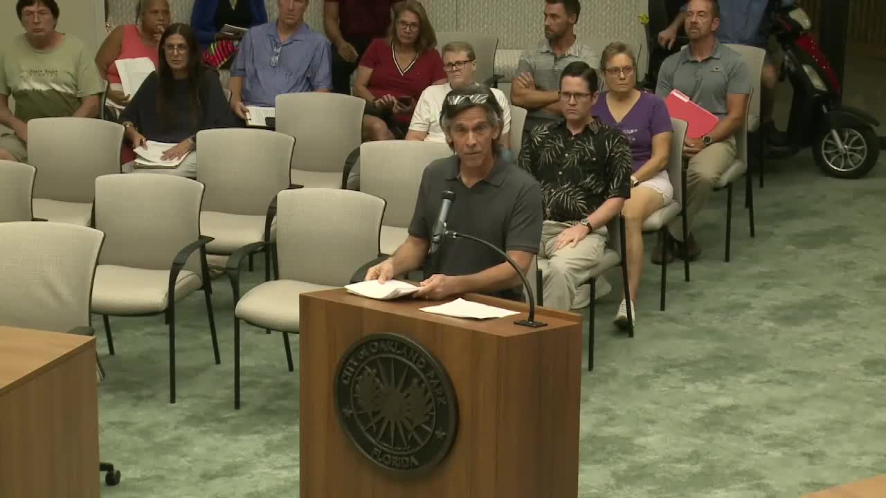 Residents urge pause on Walk Oakland Park sidewalks; city calls project 'funded, aims to mitigate impacts