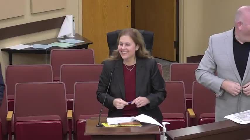 Planning commission recommends Uptown Manor mixed‑use project to council after condition revisions