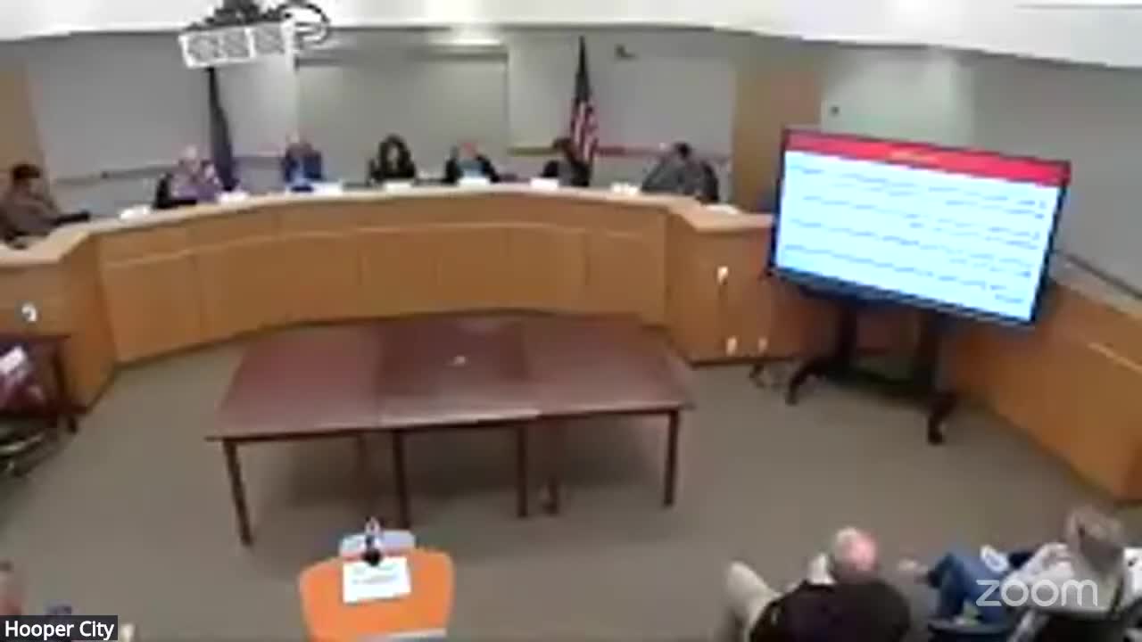 Hooper council fails to win unanimous vote to strip mayor of employee, finance authority