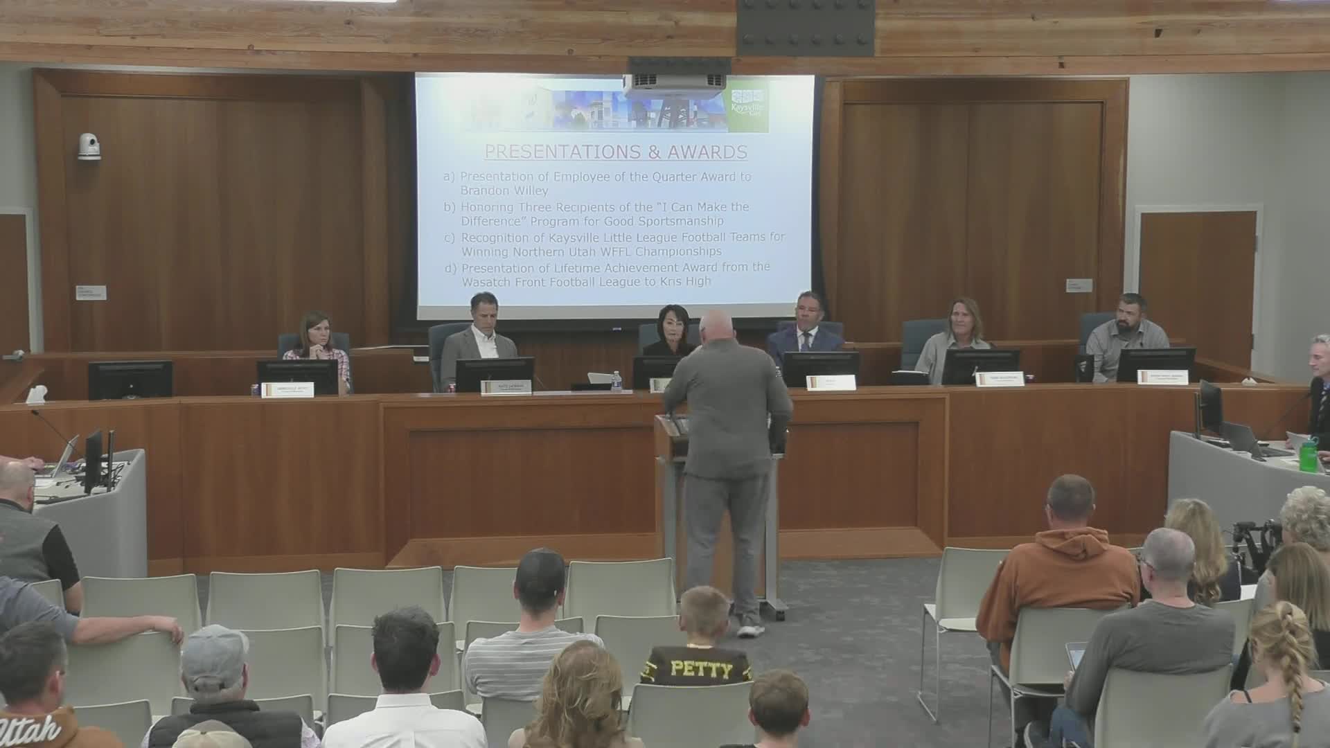 Kaysville honors longtime volunteer Chris Willie, presents youth sportsmanship awards