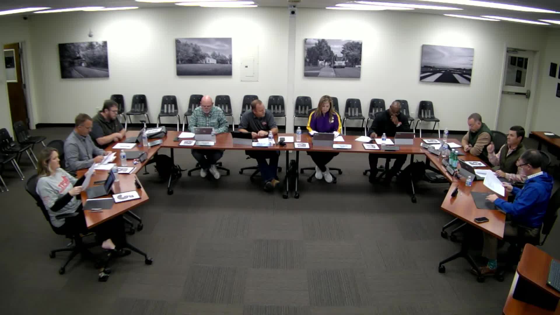 Tipton County board approves first reading of three-day bereavement-pay policy for full-time staff