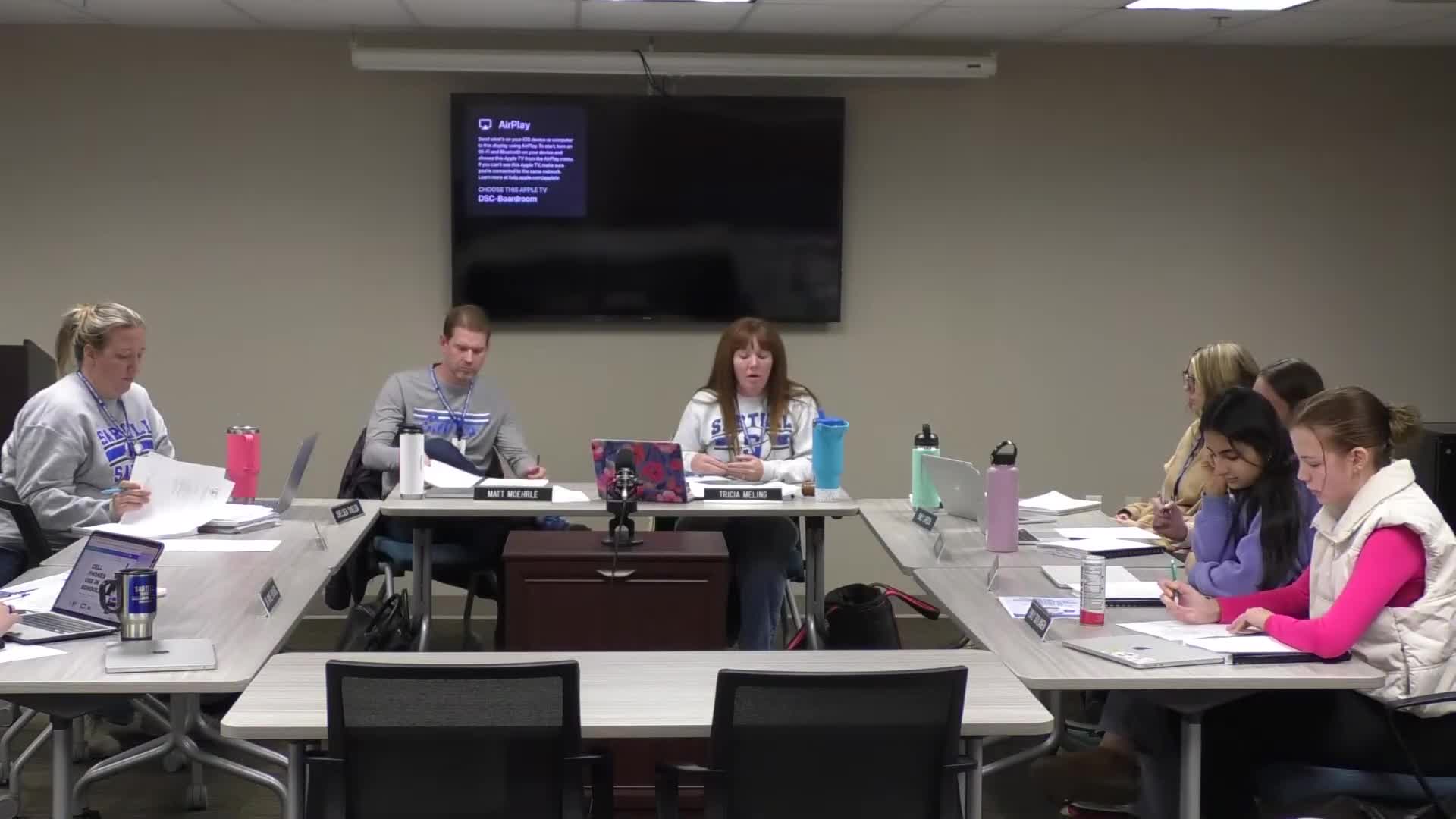 Board weighs bell-to-bell phone limits and enforcement after student presentation