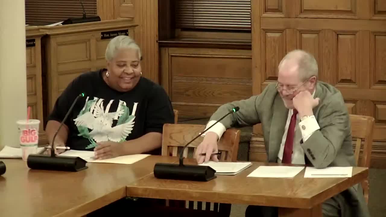 CRB briefed on Syracuse Police body-camera protocols and evidence access; Evidence.com login obtained