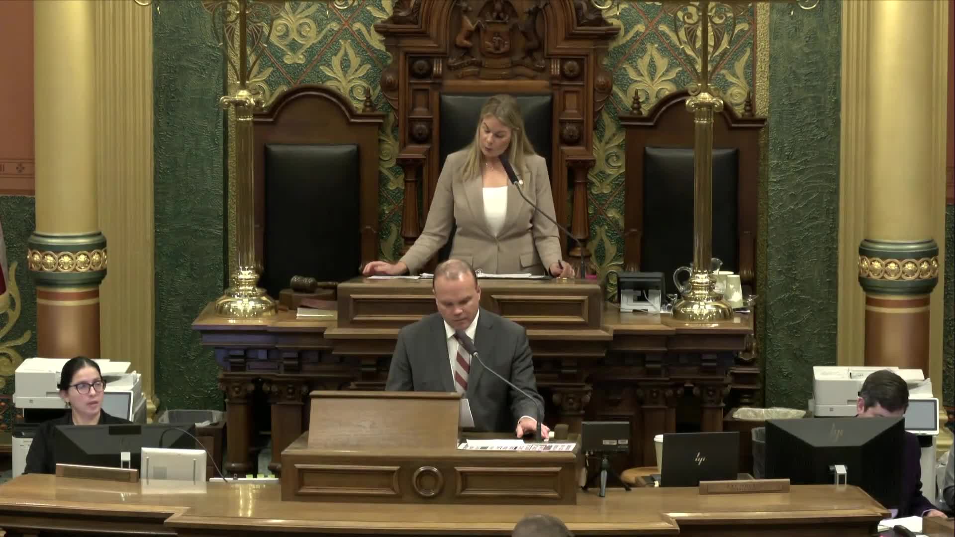 Michigan House urges U.S. Senate to pass clean continuing resolution after heated debate