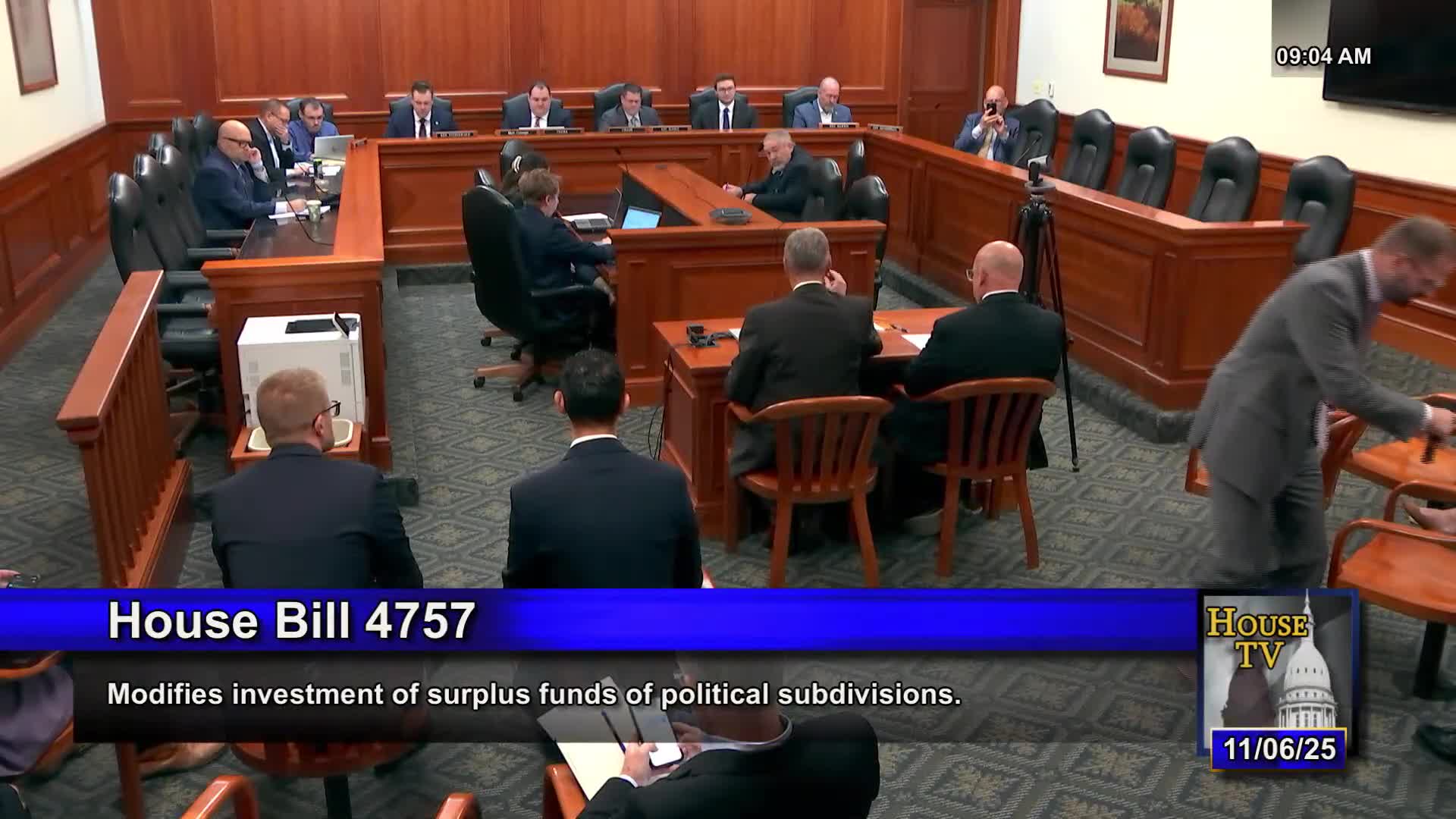 Committee hears proposal to broaden local governments' investment options, with safeguards