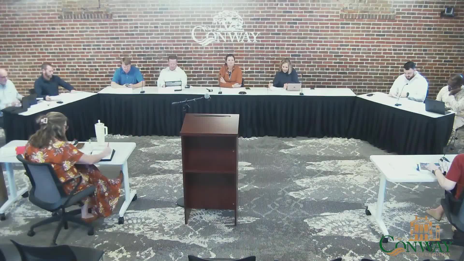 Conway planning staff proposes limits on vape shops, payday and title‑loan businesses in Highway Commercial zone