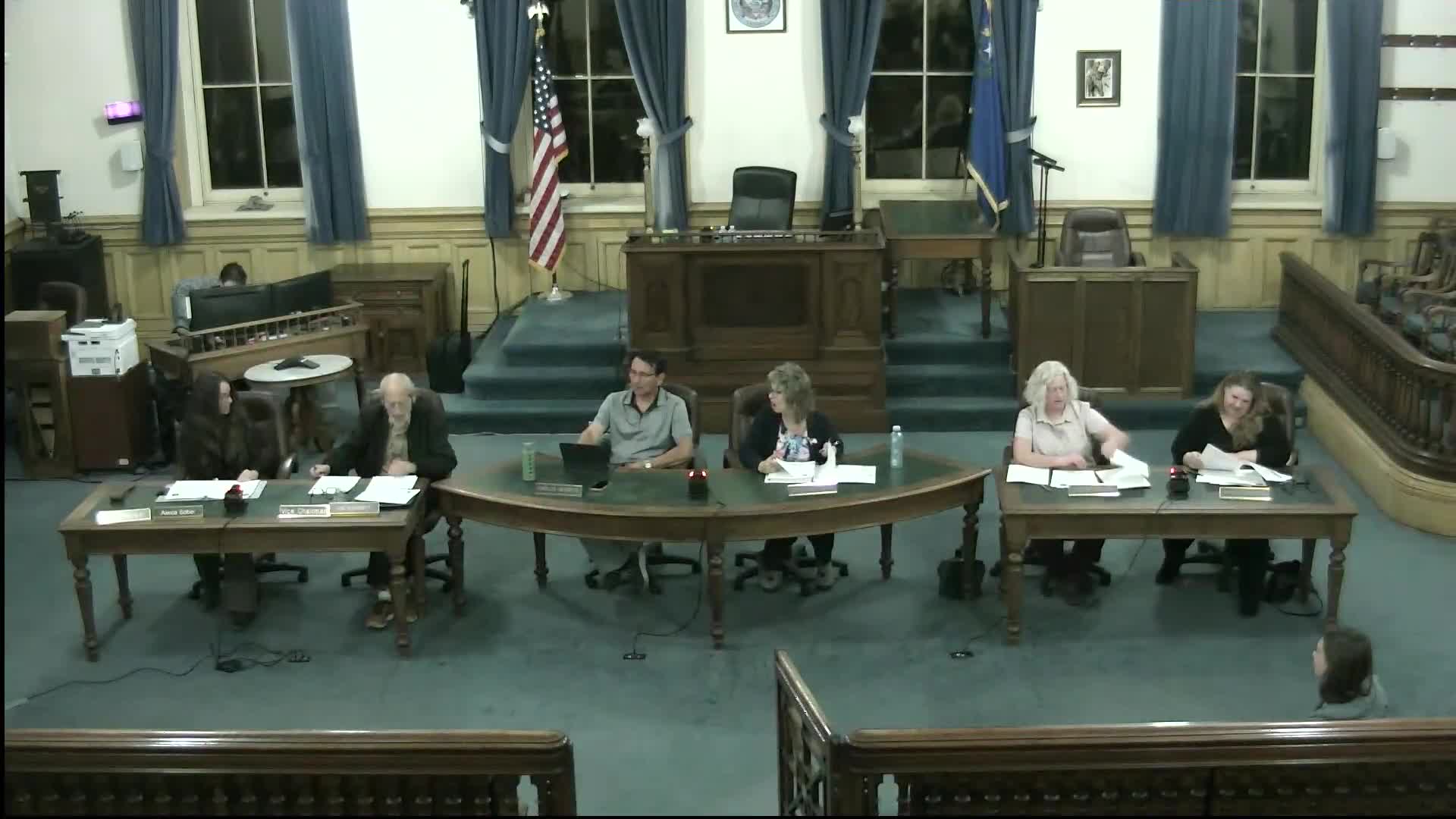 Planning commission recommends code change and approves special‑use permit for 60‑foot billboard near I‑80