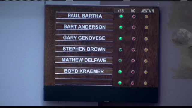 Commission approves 15‑year conditional use permit for temporary sand and gravel mining near Bullhead Parkway