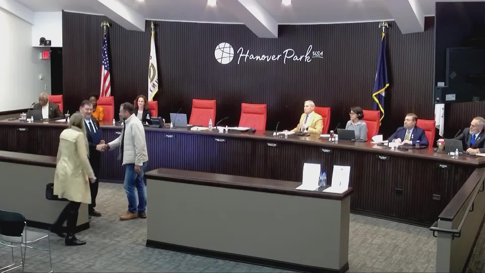 Hanover Park proclaims Nov. 29 Small Business Saturday; mayor presents local businesses