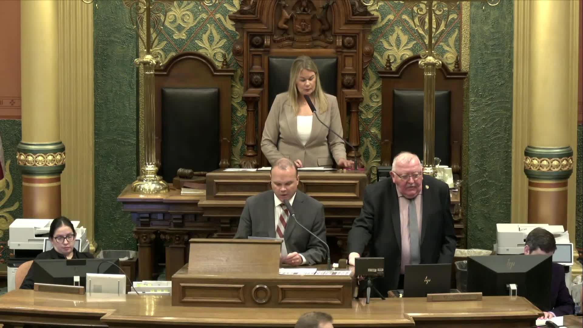 House designates November 2025 as National Alzheimer’s Awareness Month in Michigan