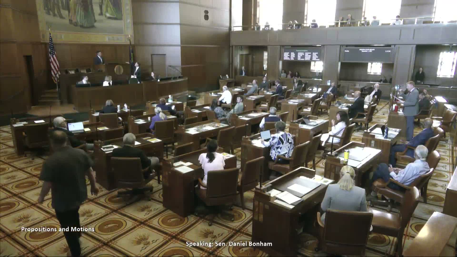 Senate rejects one rules suspension, adopts special-session rules