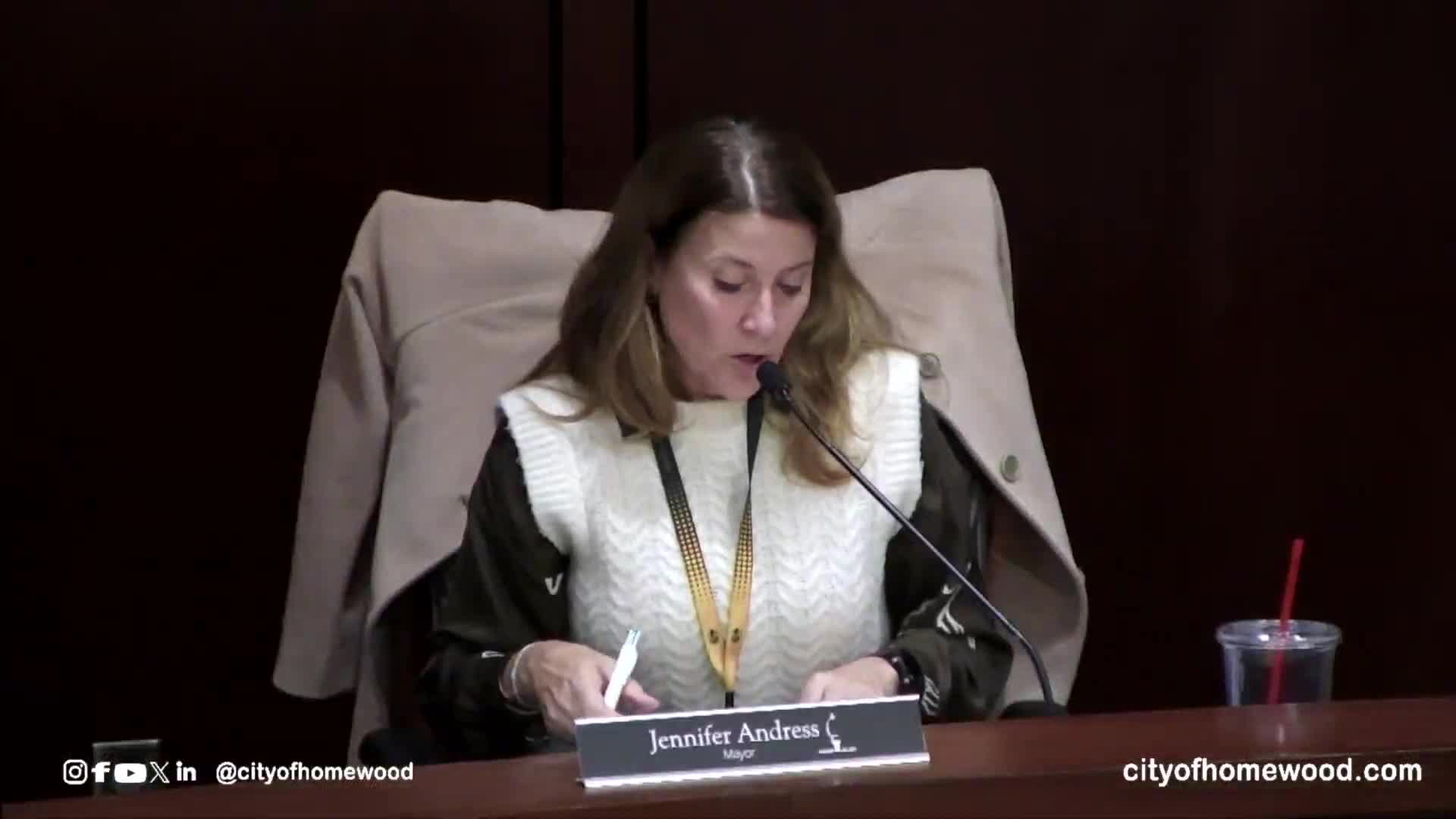 Homewood council approves routine contracts, appointments and vouchers in unanimous votes; public hearings set for Nov. 24