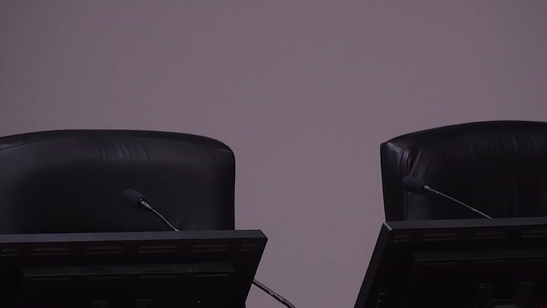 Board postpones decision on 8‑foot fence waiver for planned baseball training facility