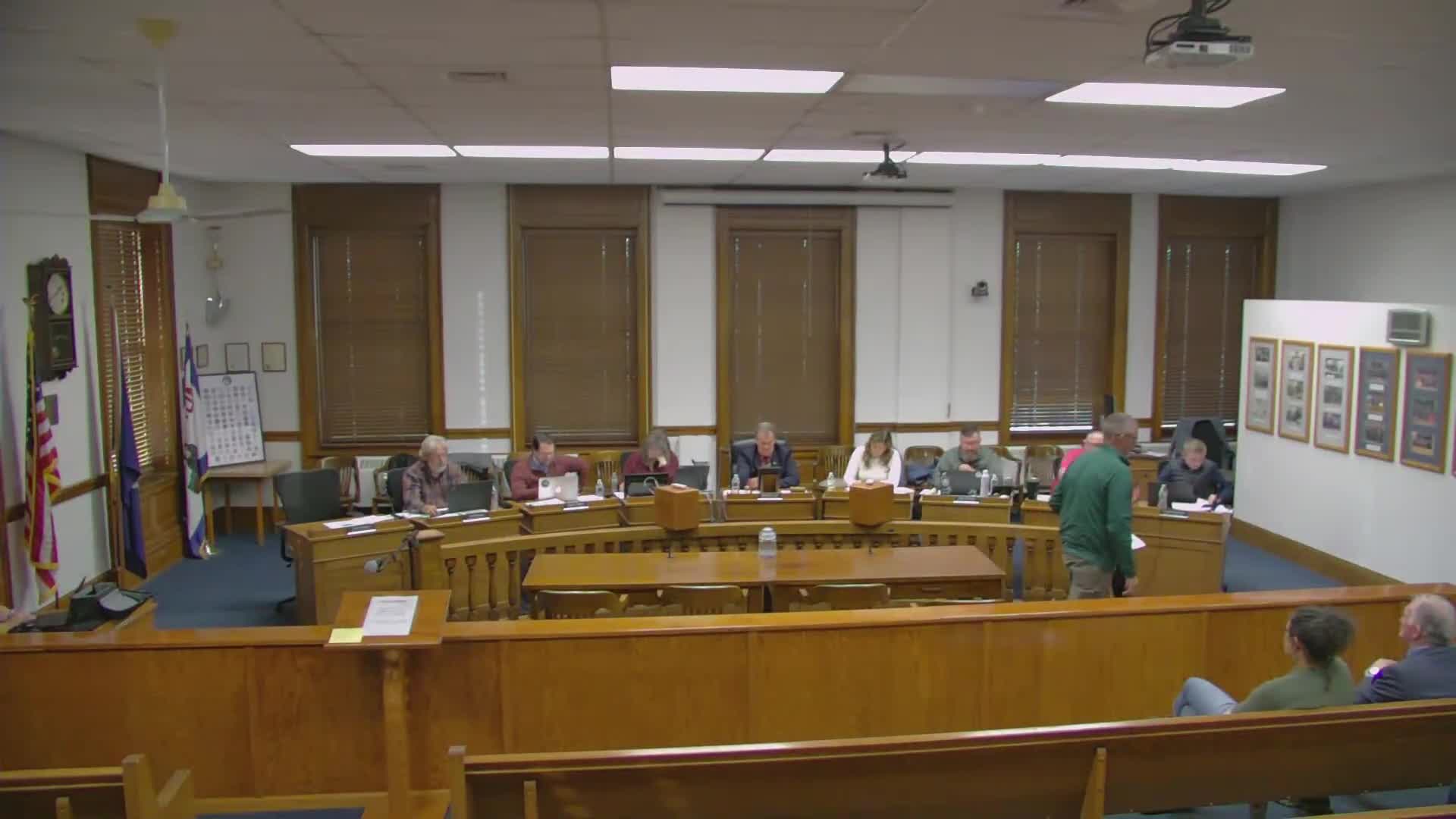 Montcalm County 4‑H coordinator highlights growth; board approves small food‑share pilot