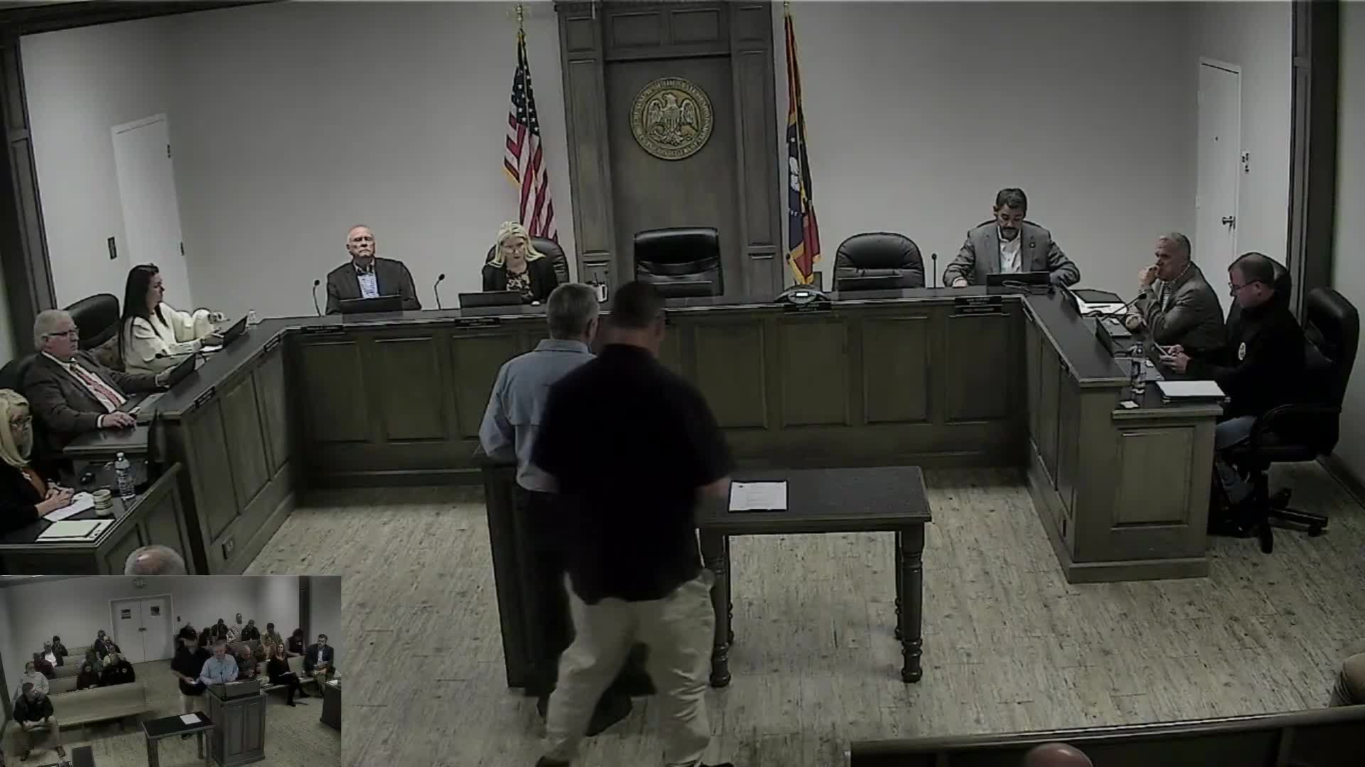 Entrepreneurs pitch floating 'hole-in-one' golf challenge off Biloxi beaches; board takes proposal under advisement