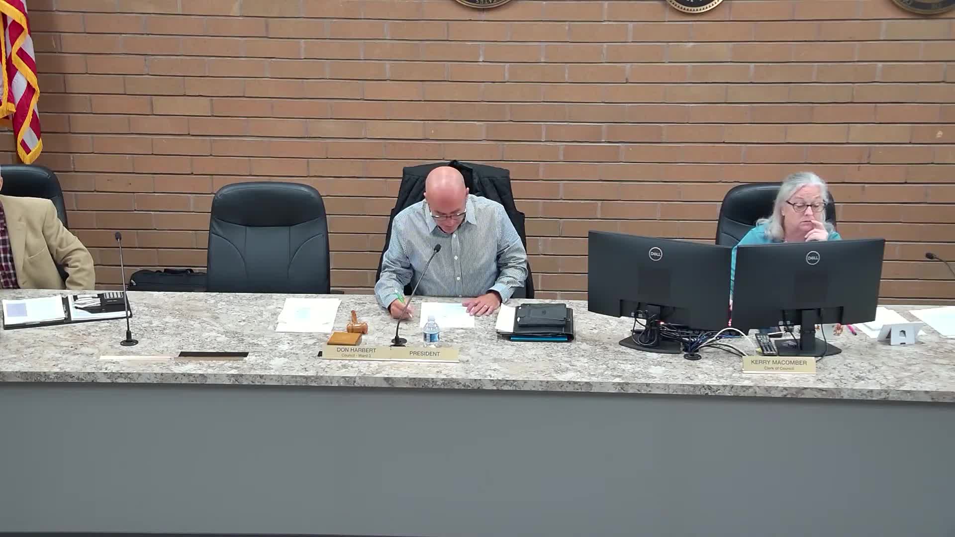 Norton council enters executive session and introduces ordinance to confirm administrative officer