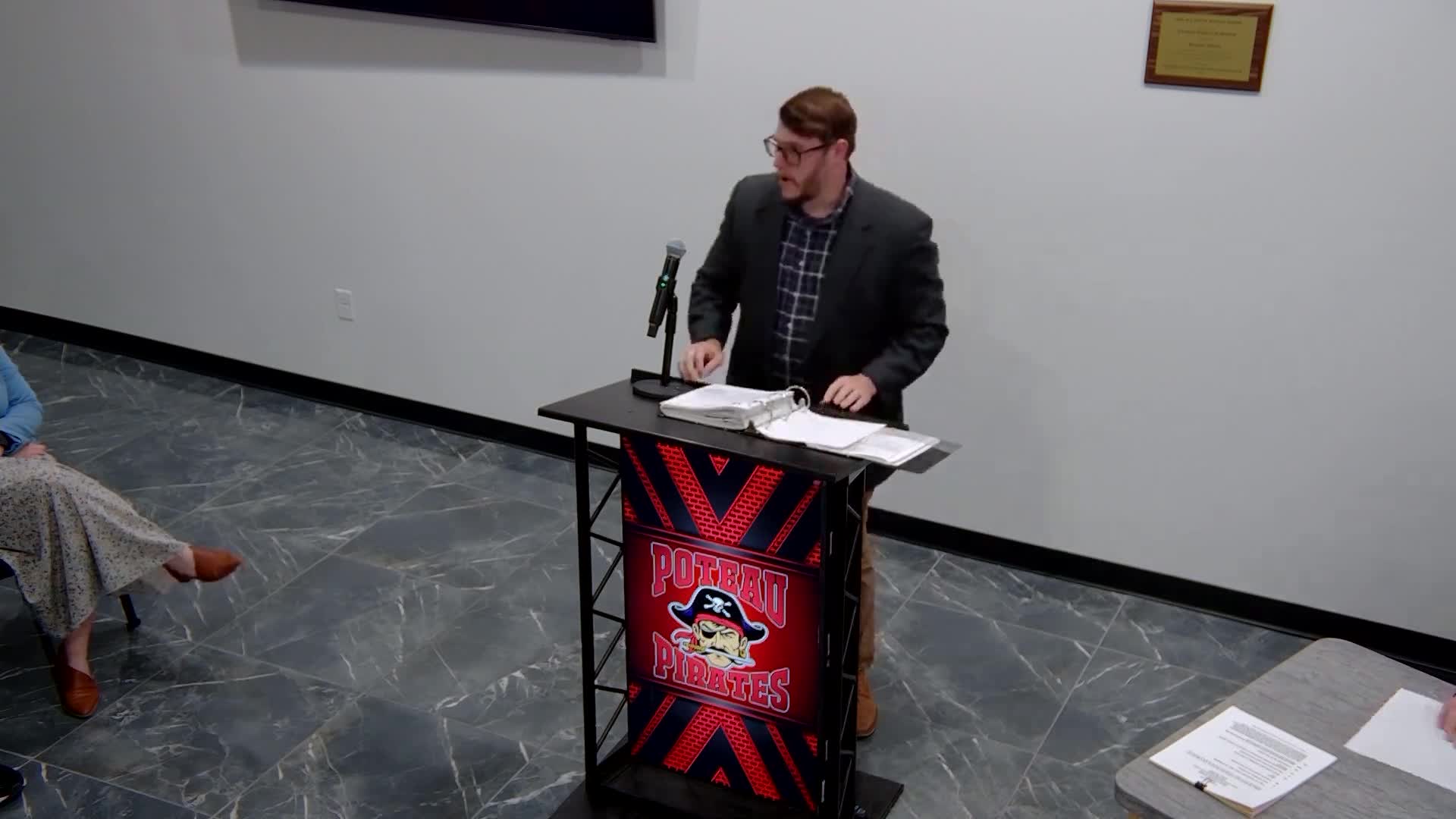 Poteau board acknowledges auditor exit report; no federal findings noted