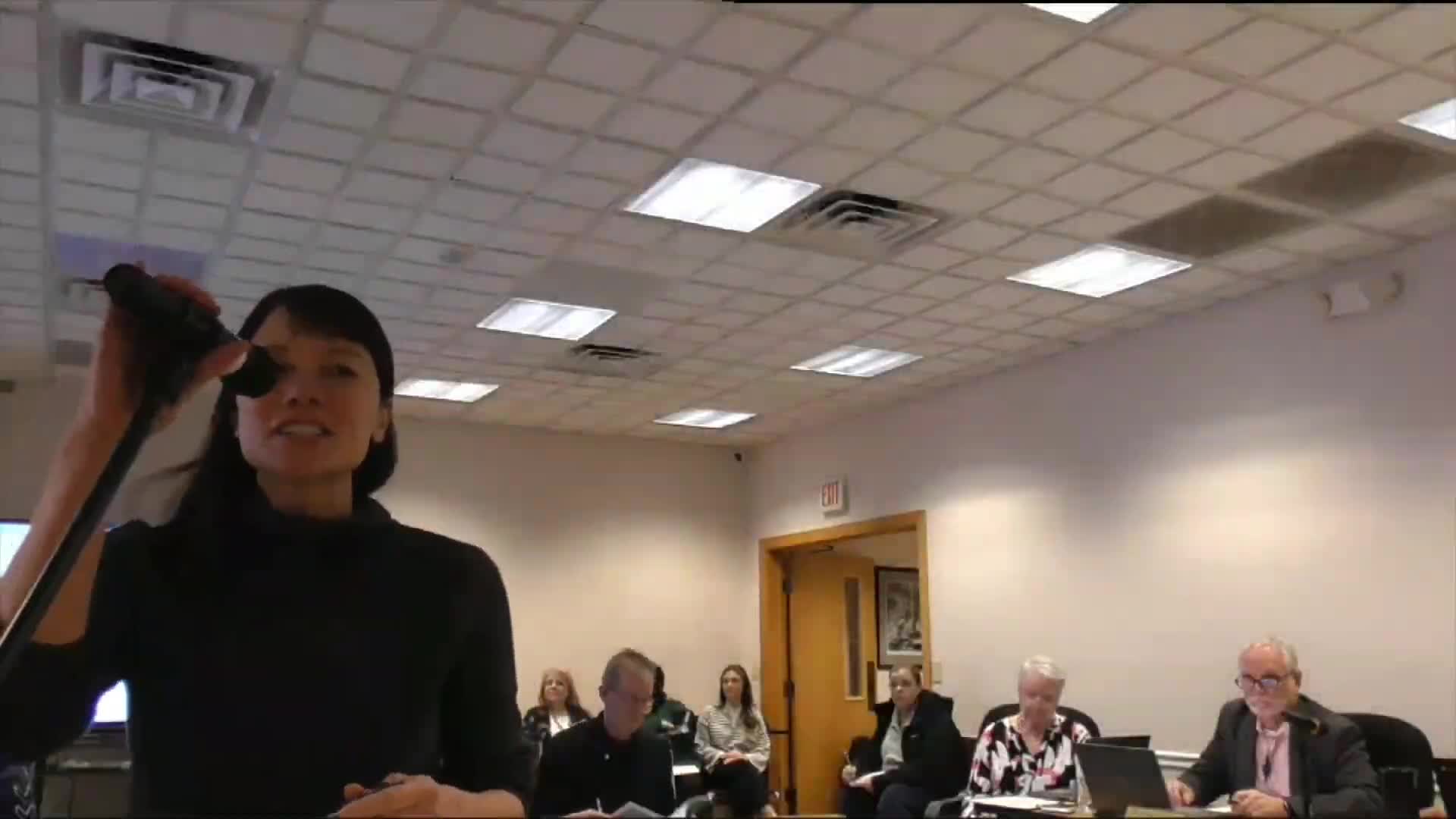 Franklin County resident asks board to publish list after 58 library books taken out of circulation