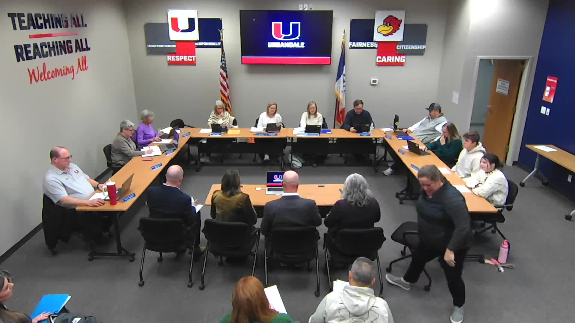 Urbandale reports early gains in literacy and lower chronic absenteeism; algebra proficiency still short of district goal