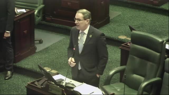 La Cámara homenajea a Carlos Delgado por su nominación al Salón de la Fama del Béisbol