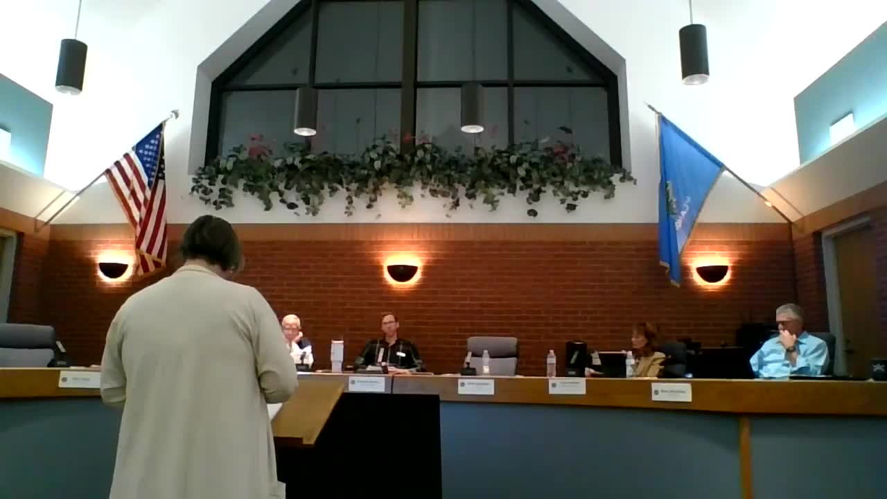 Council highlights library programs and encourages residents to report street problems