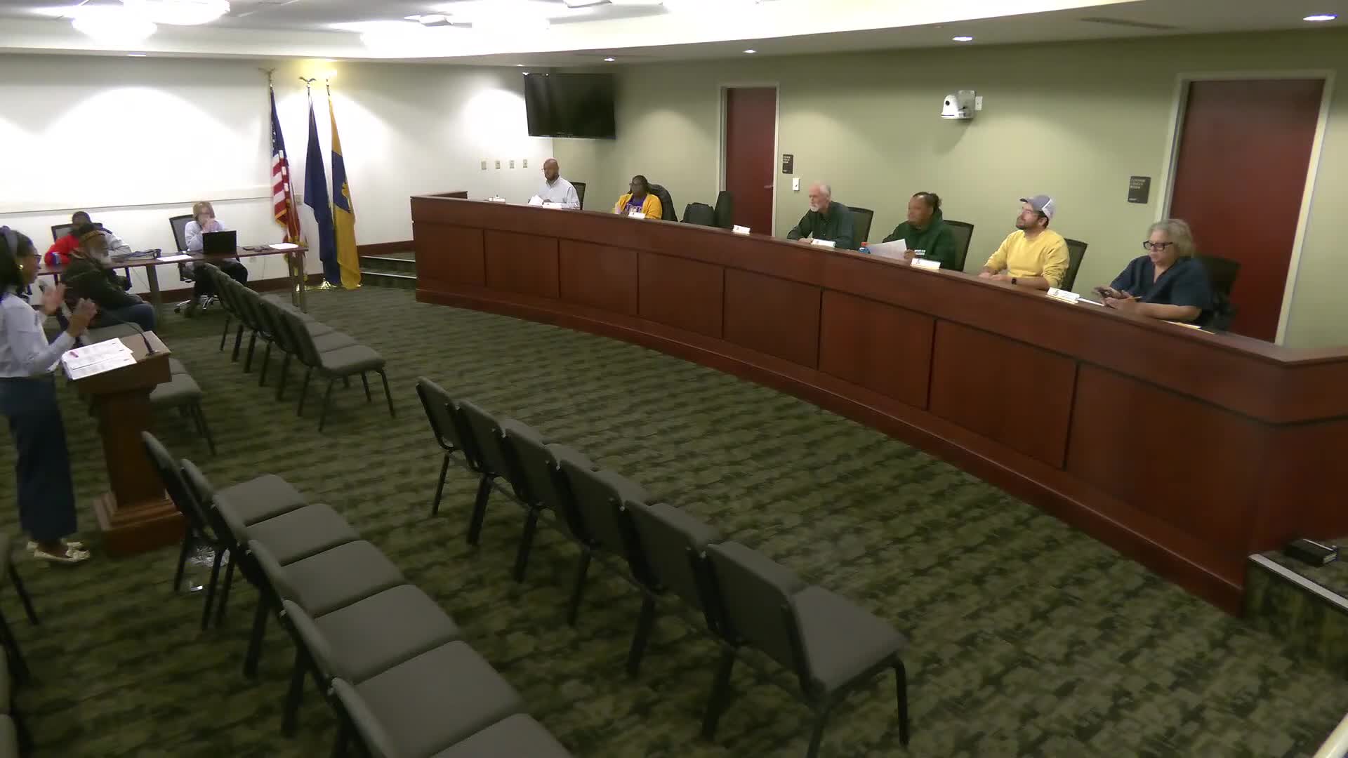 Planning commission backs text amendment to clarify RS‑1 single‑family definition