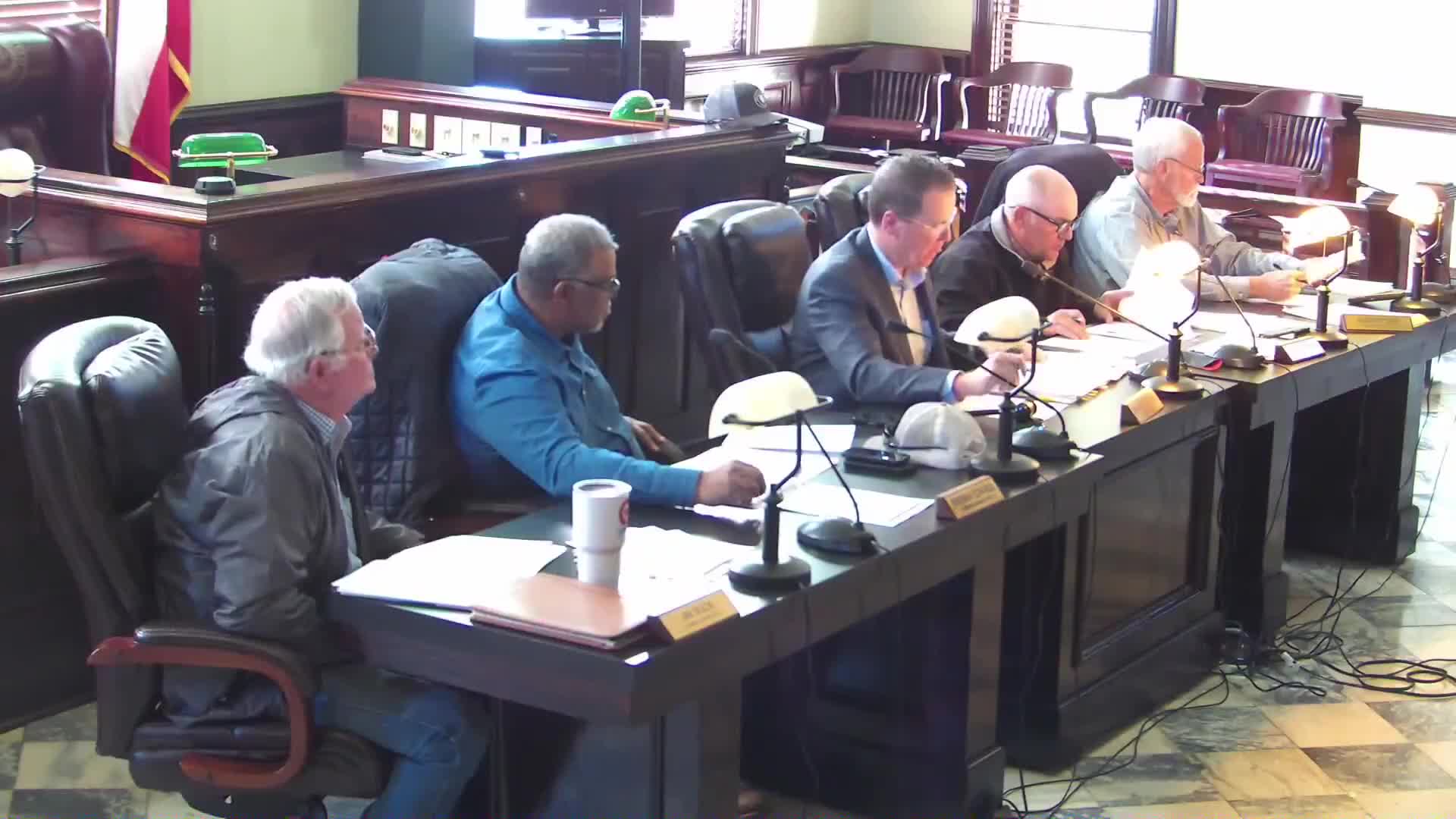 Erath County approves sheriff equipment purchases, re-awards audit services and clears end‑of‑year budget adjustments