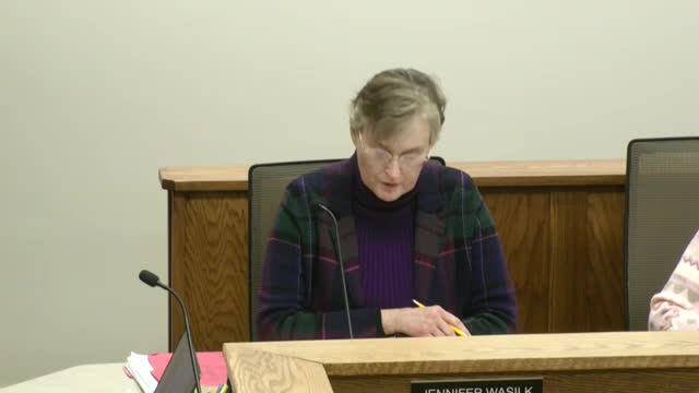 Amherst council advances pay-and-employment ordinances, approves one-year $97 fix for fire chief