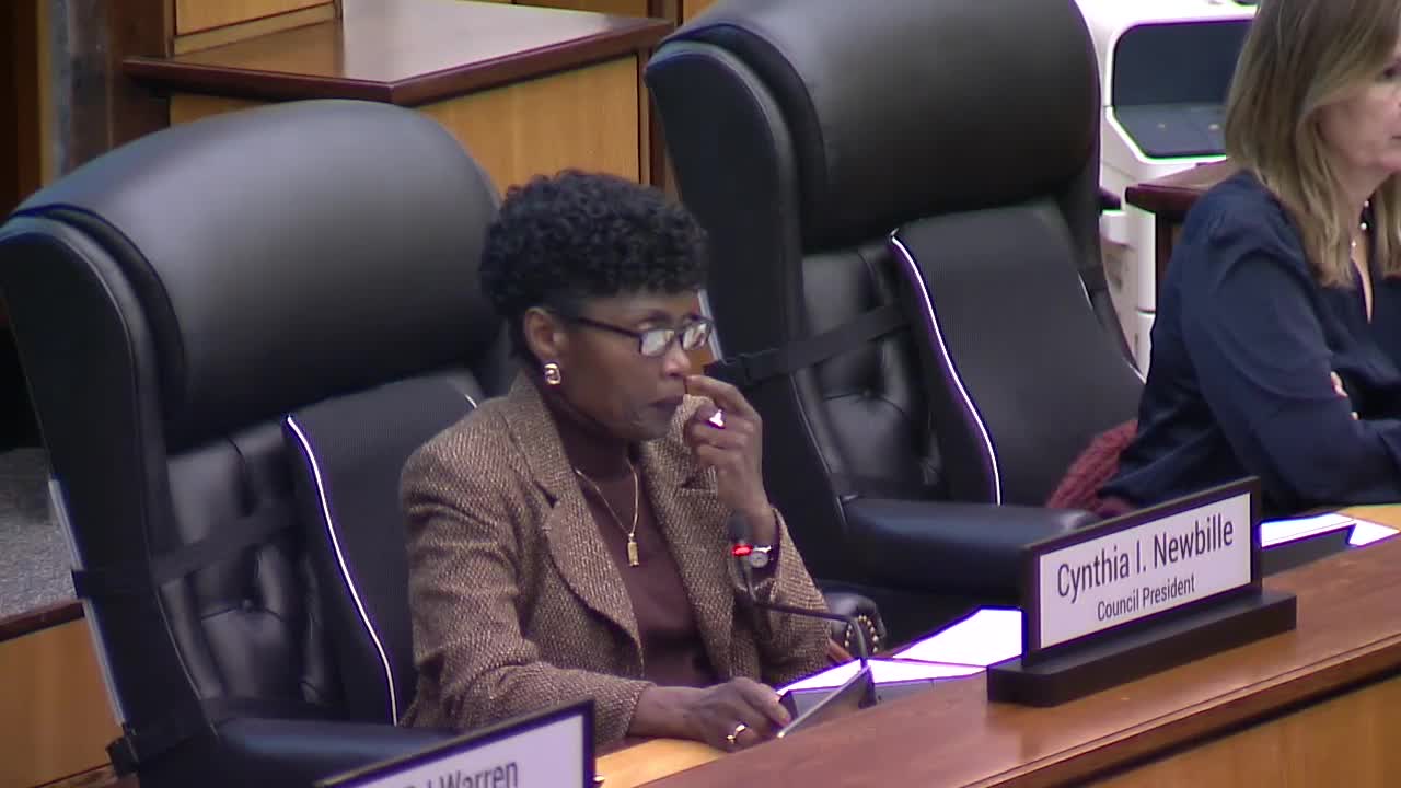 Towing companies urge fee increase; residents call for public debate as council approves change on consent