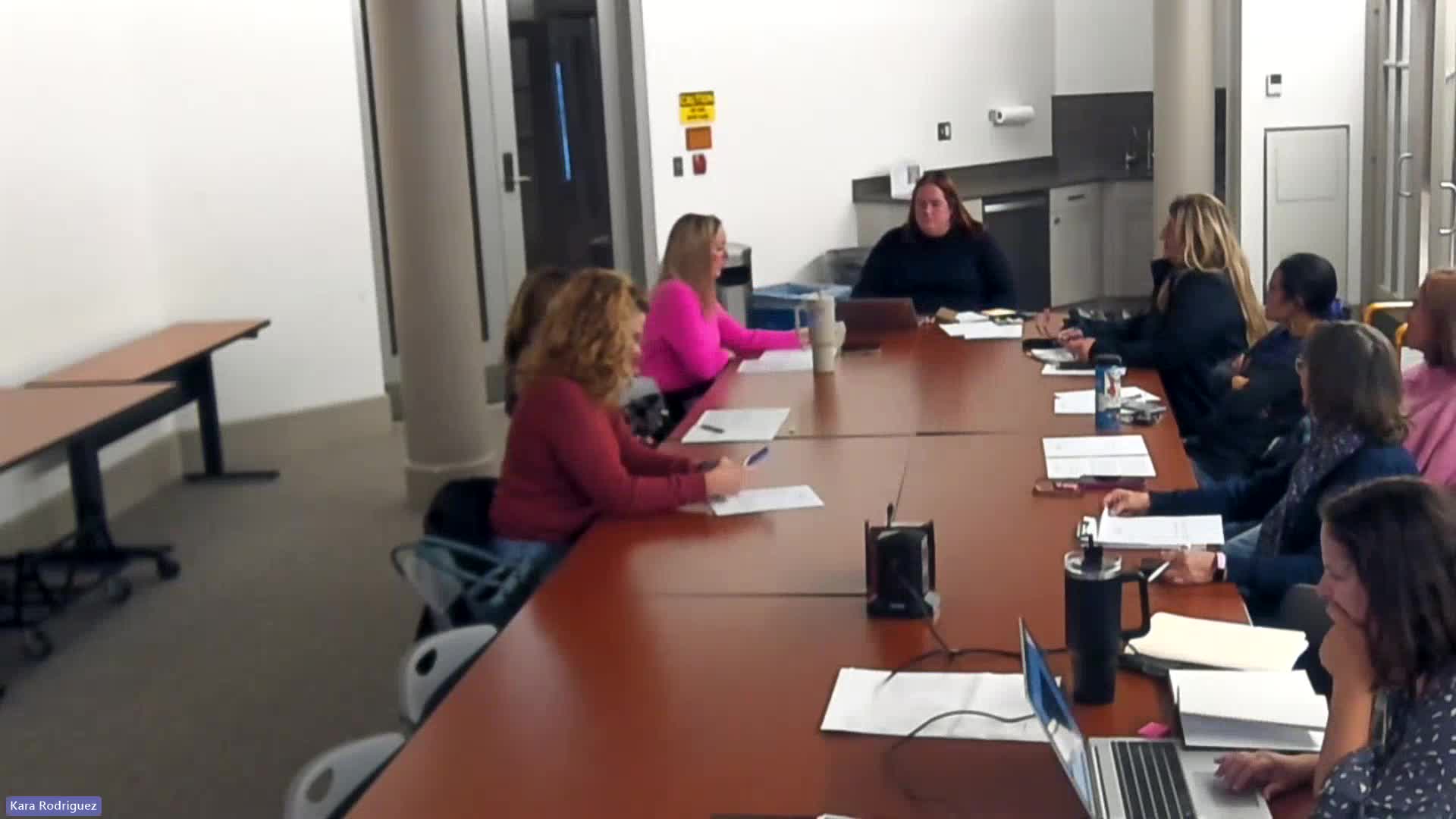 Leesburg Arts Commission hears multiple public-art proposals; will fold projects into December budget