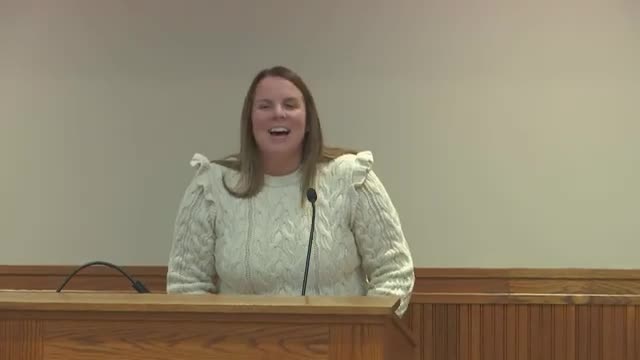 Walnut Grove residents urge Barrington not to rezone homes for high‑school parking