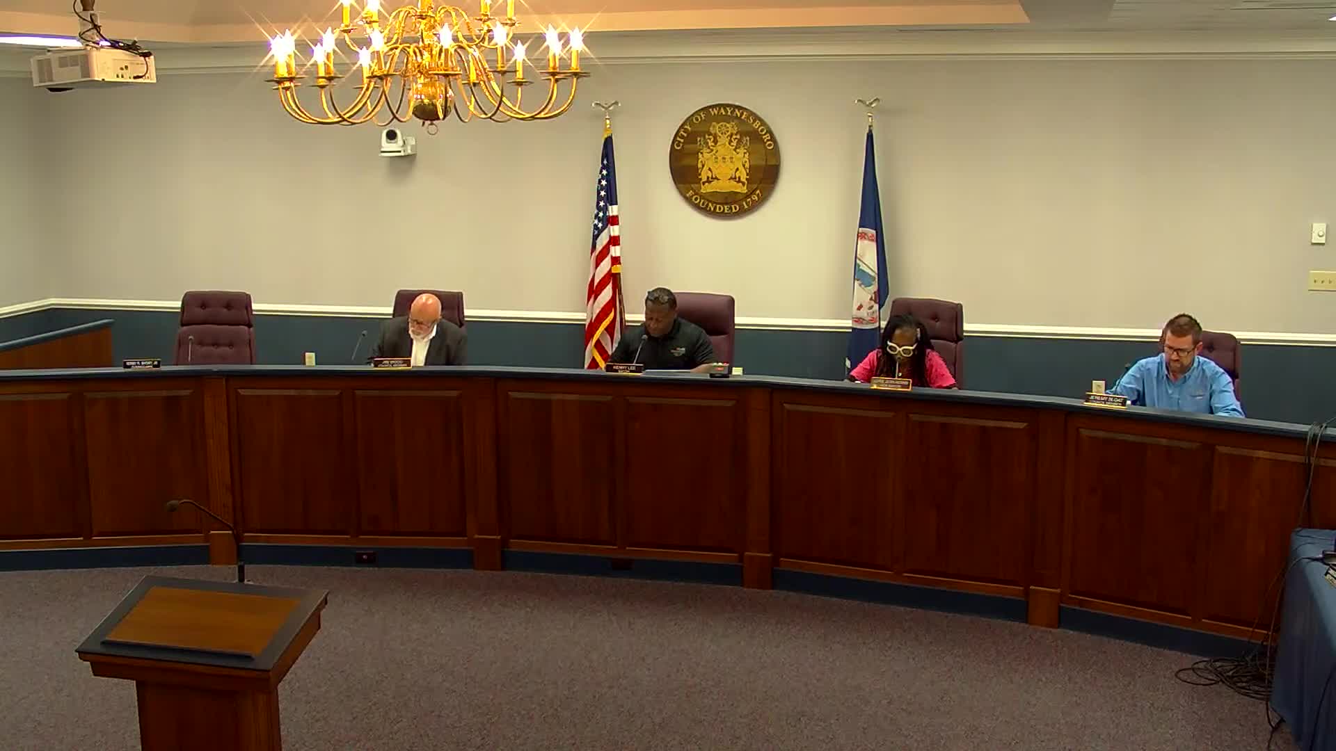 Williamsburg council introduces ordinance to restrict truck traffic on Sherwood Avenue