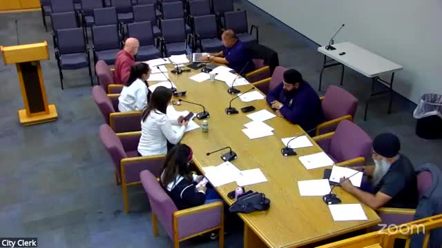 Selma City board outlines Small Business Saturday, finalizes Grinchmas collaboration