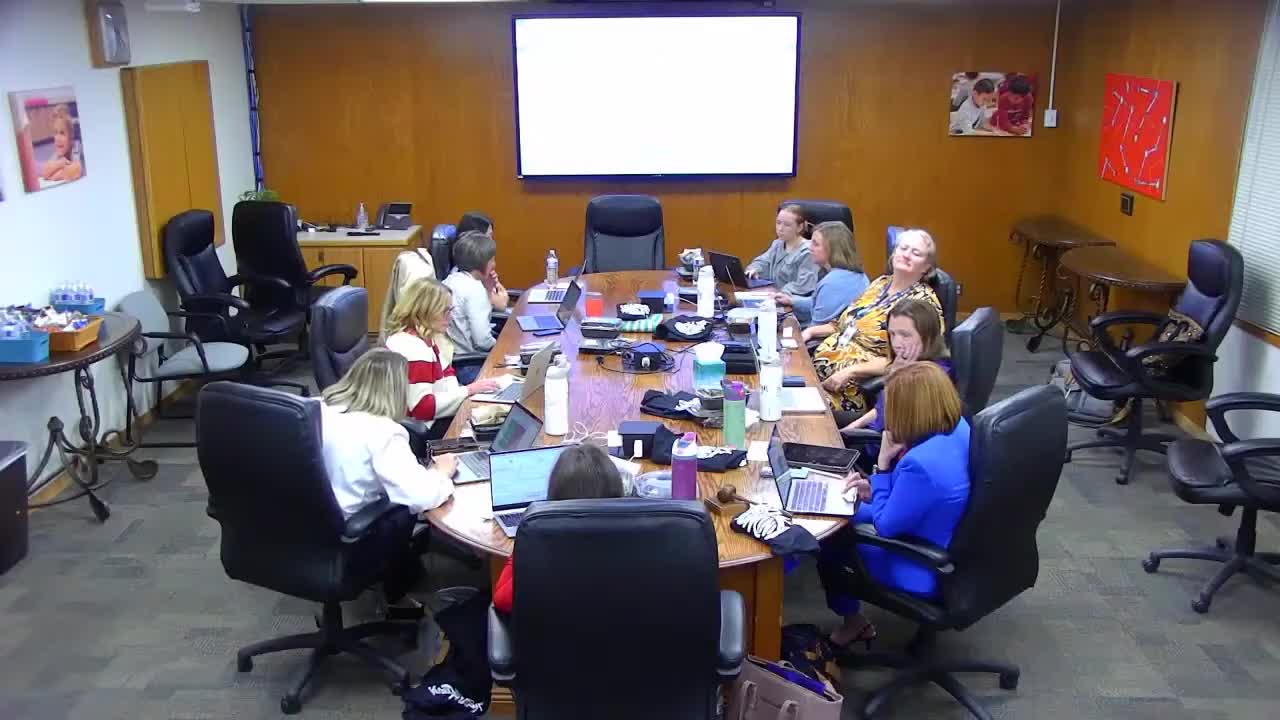 Superintendent outlines open-enrollment projections and deadlines; district to use 95%/90% thresholds