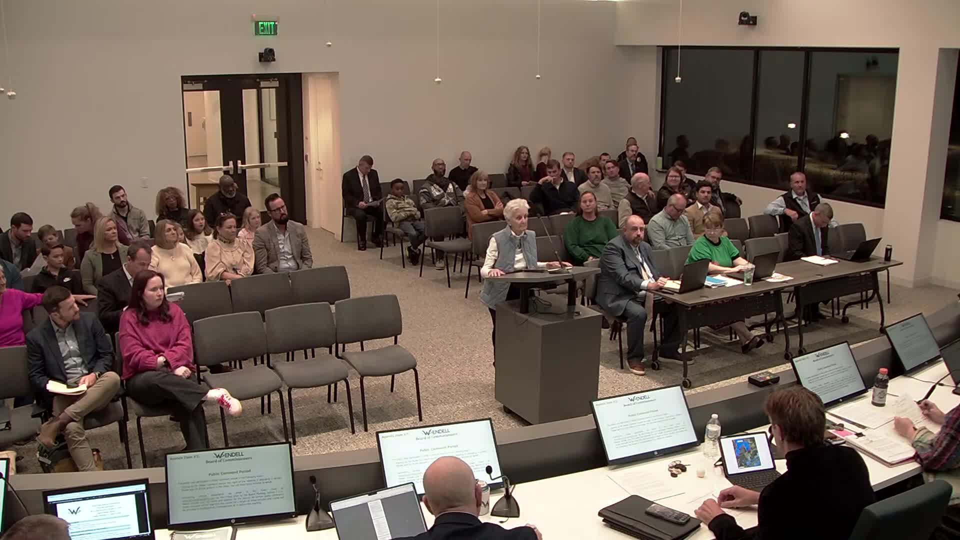 Residents urge action on Eagle Rock road safety and object to planned cannabis dispensary near Wendell Elementary